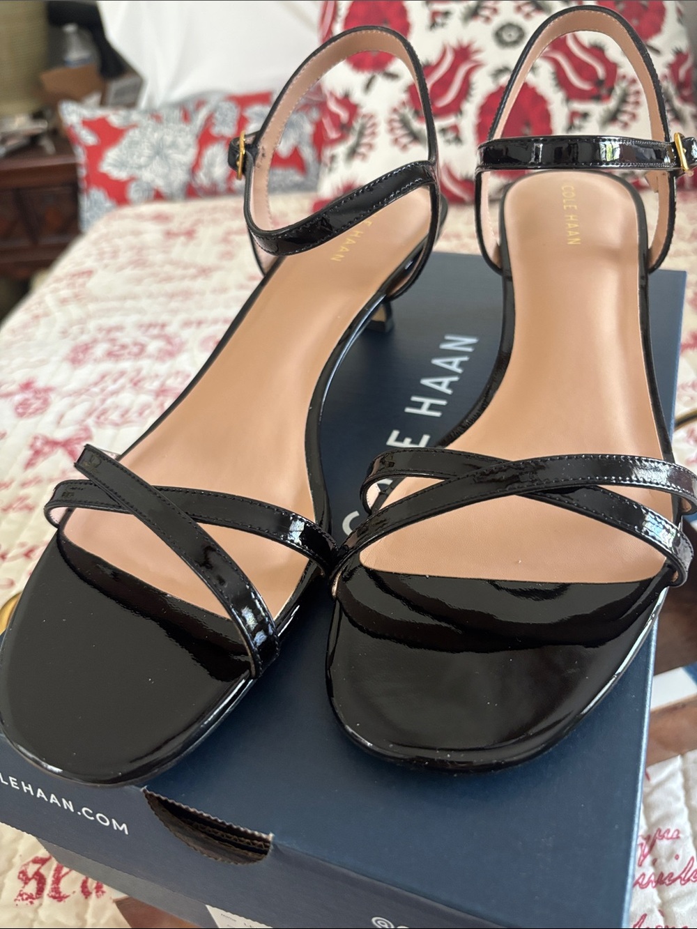 NWT Cole Haan Leni Black Patent Leather Strappy Kitten Heel Sandals. SZ 11M